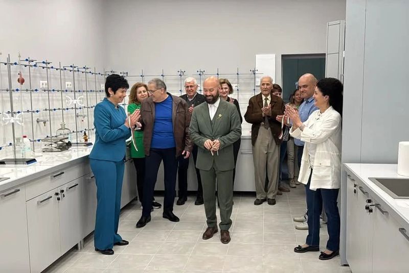 ХТМУ откри нова лаборатория към катедрата по неорганични и електрохимични производства