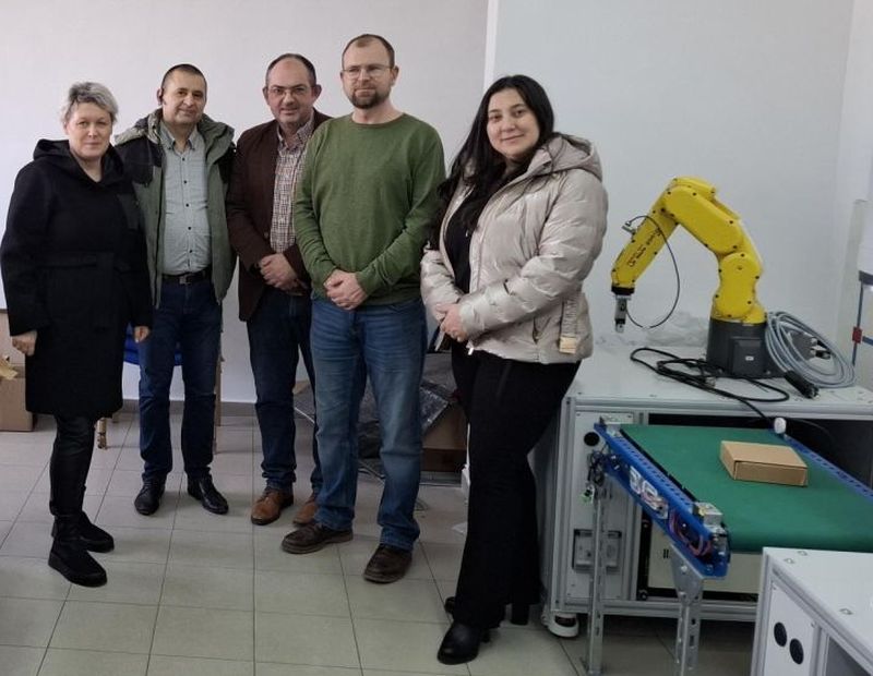 ТУ-София модернизира учебната база на факултета по автоматика с подкрепата на Siemens и Aurubis