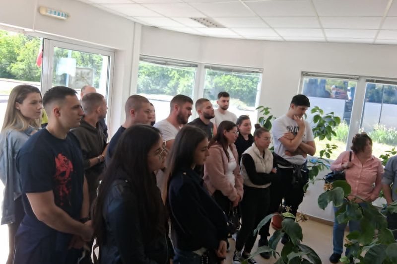 Студенти от УАСГ посетиха ПСОВ Хасково Студенти от УАСГ посетиха ПСОВ Хасково