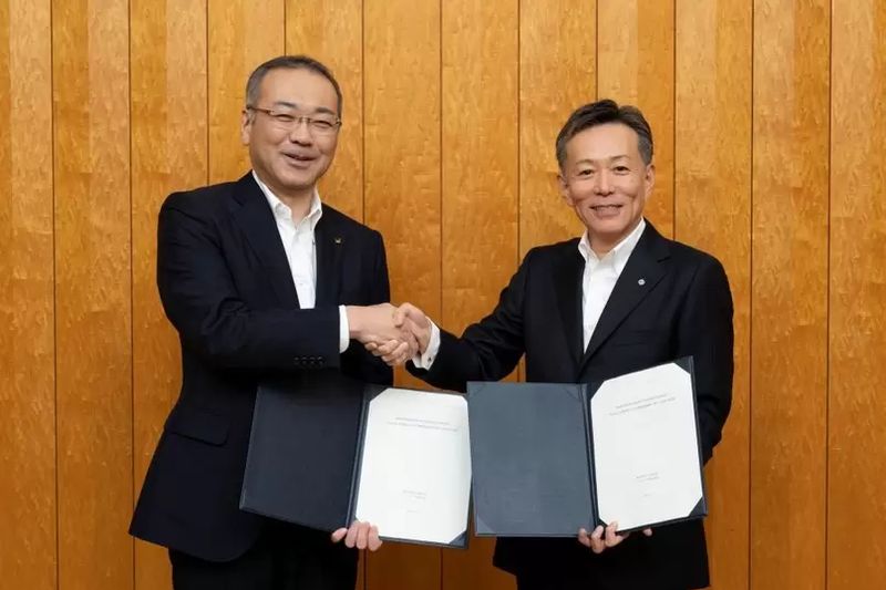 Hitachi и FANUC обявиха партньорство за ускорено внедряване на физически AI в производството
